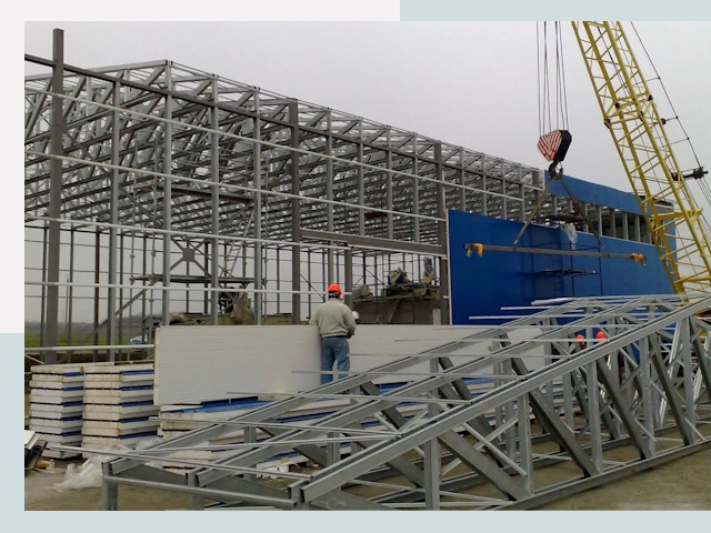 Строительство заводов в Тольятти